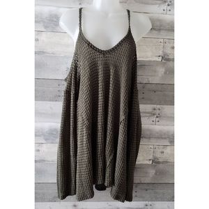 BLU PEPPER Green Top